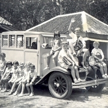 19360212 Kawarassan schoolbus 01