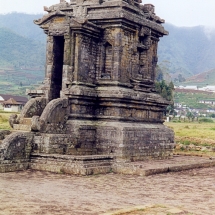 19981016 Dieng plateau 01 5 candi s Scannen0022